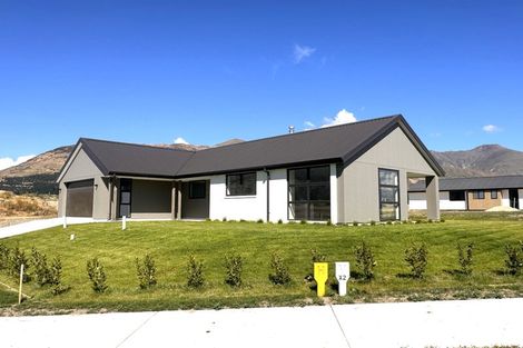 Photo of property in 46 Deans Drive, Wanaka, 9382