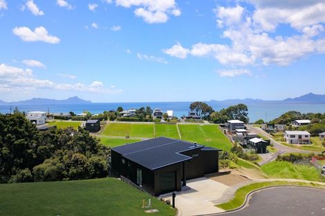 Photo of property in 13 Starlight Place, Langs Beach, 0582