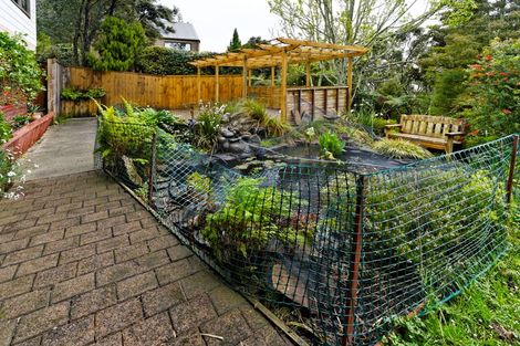 Photo of property in 32 Longfellow Parade, Glen Eden, Auckland, 0604