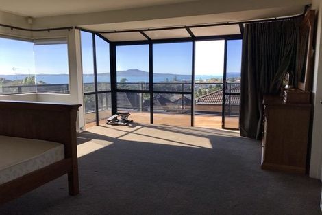 Photo of property in 1/11 Seaview Road, Castor Bay, Auckland, 0620
