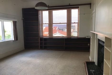 Photo of property in 18 Talavera Terrace, Kelburn, Wellington, 6012