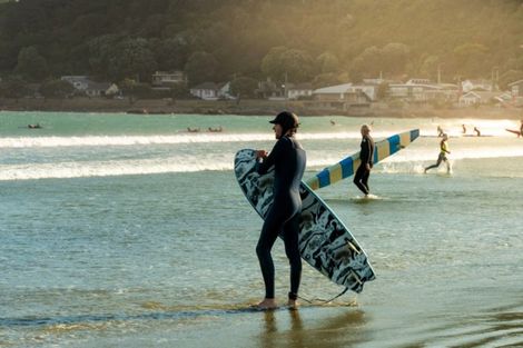 Photo of property in 225 Sutherland Road, Lyall Bay, Wellington, 6022