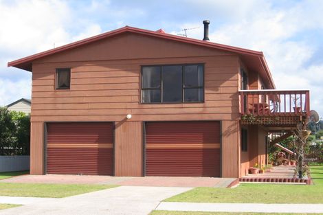 Photo of property in 72 Vista Paku, Pauanui, Hikuai, 3579