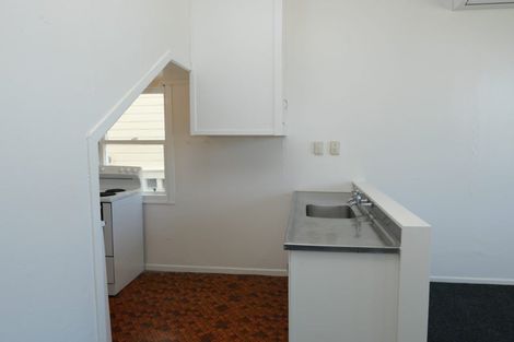 Photo of property in 19 Hiropi Street, Newtown, Wellington, 6021