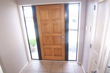 Photo of property in 32 Shearwater Drive, Woolston, Christchurch, 8023