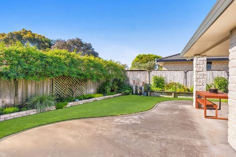 Photo of property in 194 Milne Drive, Paraparaumu, 5032