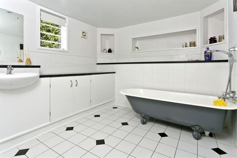 Photo of property in 13 Hillcrest Road, Hatfields Beach, Orewa, 0931