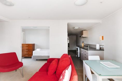 Photo of property in Atlas Apartments, 21/49 Maunganui Road, Mount Maunganui, 3116