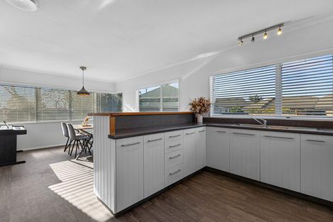 Photo of property in 6 Fairview Place, Te Puke, 3119