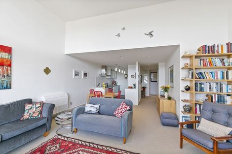 Photo of property in Portal Apartments, 8a/42 Cable Street, Te Aro, Wellington, 6011