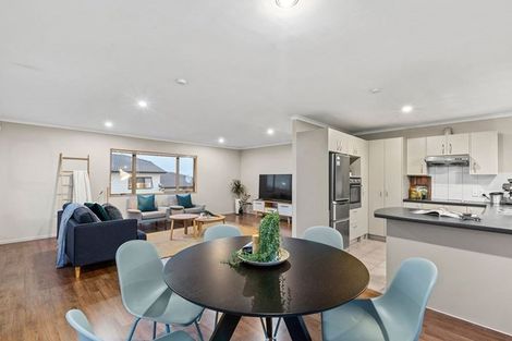 Photo of property in 12 Gordon Stanley Drive, Massey, Auckland, 0614