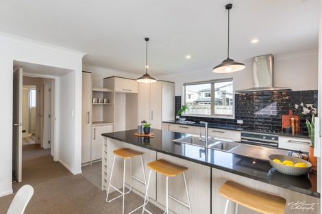 Photo of property in 1 Stephen Street, Trentham, Upper Hutt, 5018