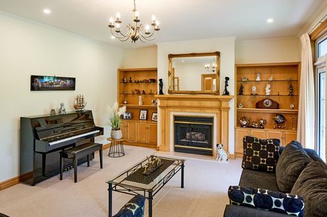 Photo of property in 137 Kings Crescent, Hutt Central, Lower Hutt, 5010