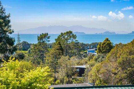 Photo of property in 5 Chevron Place, Castor Bay, Auckland, 0620