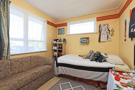 Photo of property in 11 Henderson Road, Flaxmere, Hastings, 4120