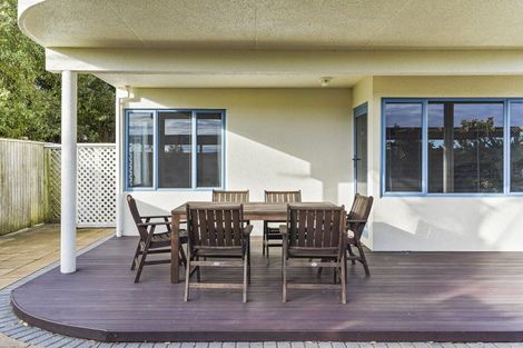 Photo of property in 24c The Esplanade, Westshore, Napier, 4110