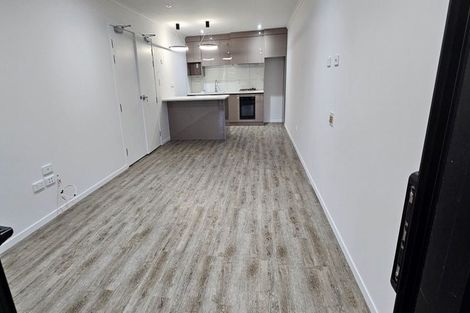 Photo of property in 12a Blease Street, New Lynn, Auckland, 0600