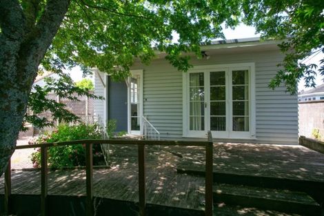 Photo of property in 51 Bowen Street, Cambridge, 3434