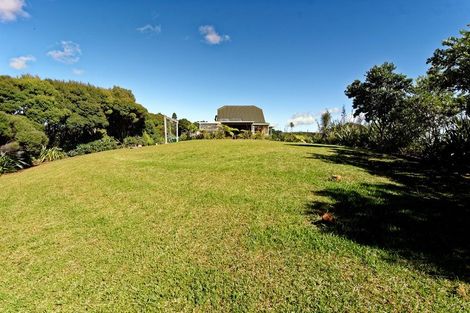 Photo of property in 126 Lone Kauri Road, Karekare, Auckland, 0772