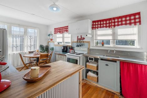 Photo of property in 32 Kummer Crescent, Masterton, 5810