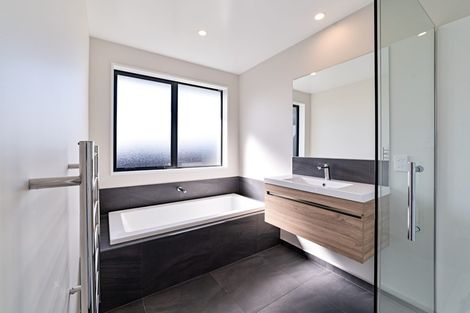 Photo of property in 7 Mccahon Drive, Rangiora, 7400