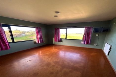 Photo of property in 106 Rehutai Road, Baylys Beach, Dargaville, 0377