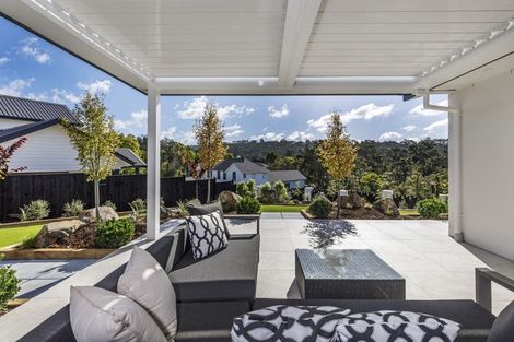 Photo of property in 11 Henry Blyth Lane, Greenhithe, Auckland, 0632