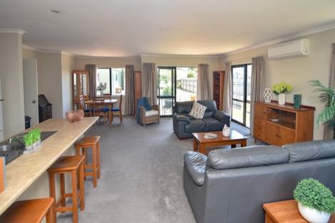 Photo of property in 25 Armstrong Avenue, Carterton, 5713