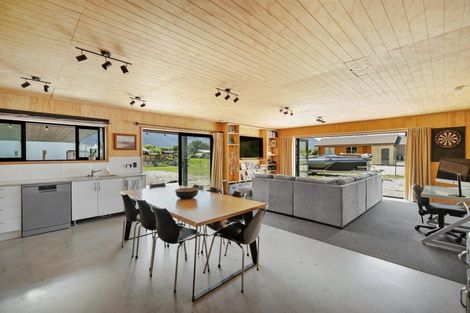 Photo of property in 16 Lochburn Avenue, Glenorchy, 9372