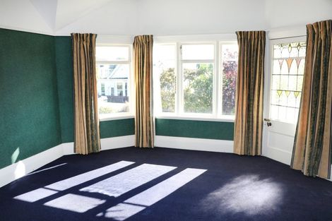 Photo of property in 22 Valpy Street, Saint Clair, Dunedin, 9012