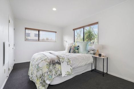 Photo of property in 8 Brixton Road, Manly, Whangaparaoa, 0930