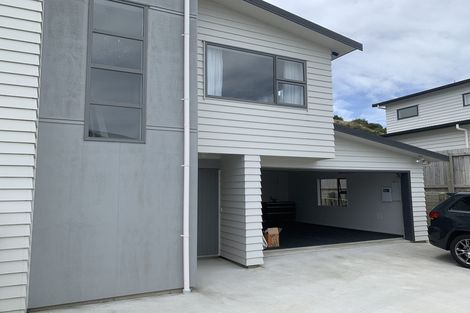 Photo of property in 5b Sandino Place, Grenada Village, Wellington, 6037