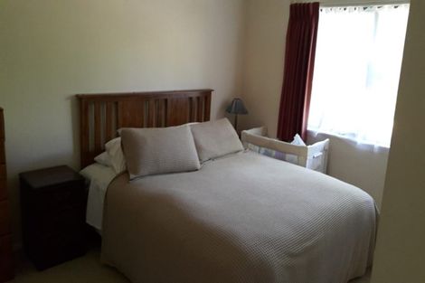 Photo of property in 43 Ribbonwood Crescent, Goodwood Heights, Auckland, 2105