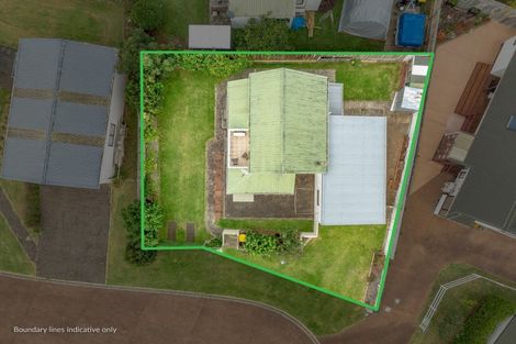 Photo of property in 106 Everitt Crescent, Whangamata, 3620