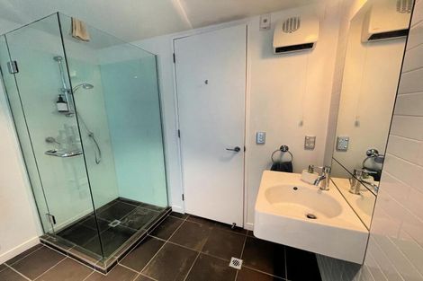 Photo of property in Portal Apartments, 4b/42 Cable Street, Te Aro, Wellington, 6011