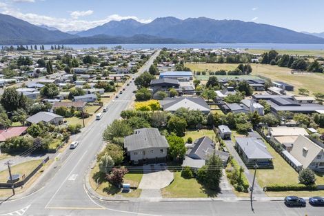 Photo of property in 233 Milford Road, Te Anau, 9600