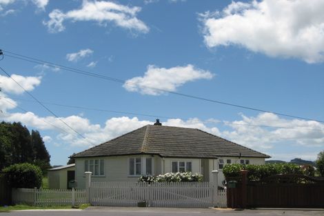 Photo of property in 37 Village Way, Ardmore, Papakura, 2582