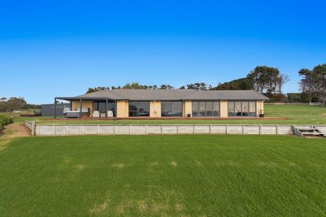 Photo of property in 45 Beach Road, Tirohanga, Opotiki, 3197