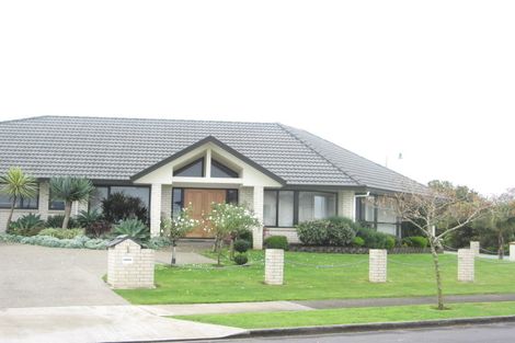 Photo of property in 1 Lamia Place, The Gardens, Auckland, 2105