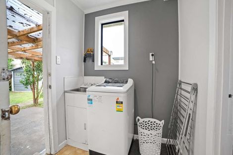 Photo of property in 16 Tolerton Avenue, Elgin, Gisborne, 4010