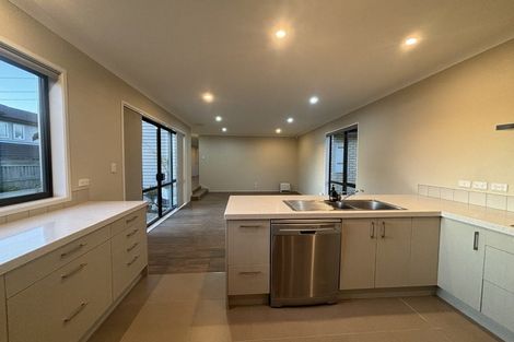 Photo of property in 208 Kyle Road, Greenhithe, Auckland, 0632