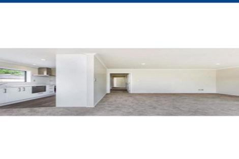 Photo of property in 35a Awaroa Road, Sunnyvale, Auckland, 0612