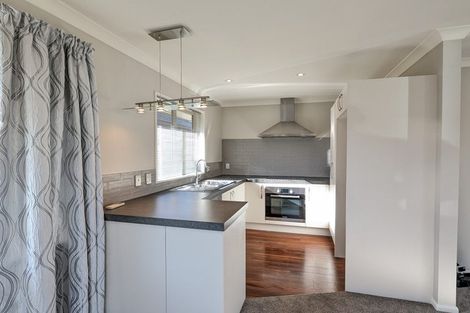 Photo of property in 6 Somerville Crescent, Aidanfield, Christchurch, 8025