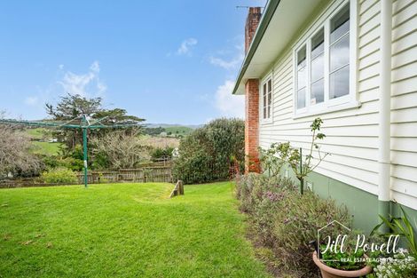 Photo of property in 13 View Street, Maungaturoto, 0520