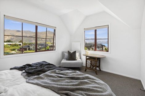 Photo of property in 22 Penrith Park Drive, Wanaka, 9305