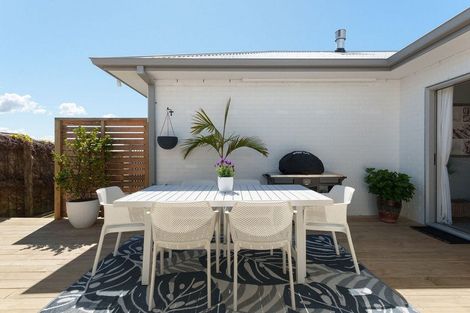 Photo of property in 165 Rowesdale Drive, Ohauiti, Tauranga, 3112