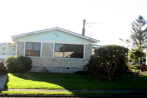 Photo of property in 15 Browns Road, Manurewa, Auckland, 2102