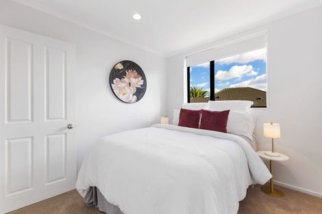 Photo of property in 185 Keri Vista Rise, Papakura, 2110