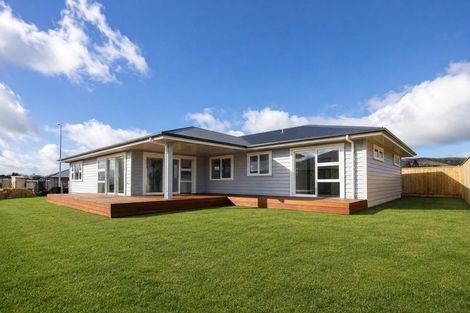 Photo of property in 19 Hawera Avenue, Levin, 5510
