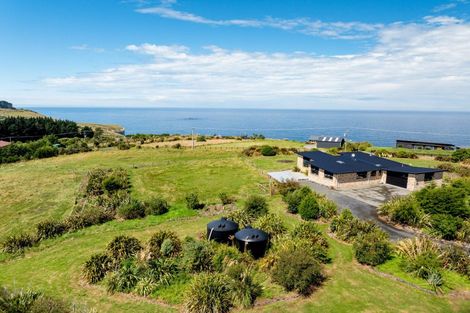 Photo of property in 25 Tunnel Beach Road, Blackhead, Dunedin, 9076